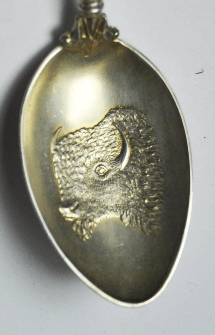 Vintage Shield of Canada RH RD1909 Buffalo Bison Souvenir Spoon 4-3/8"