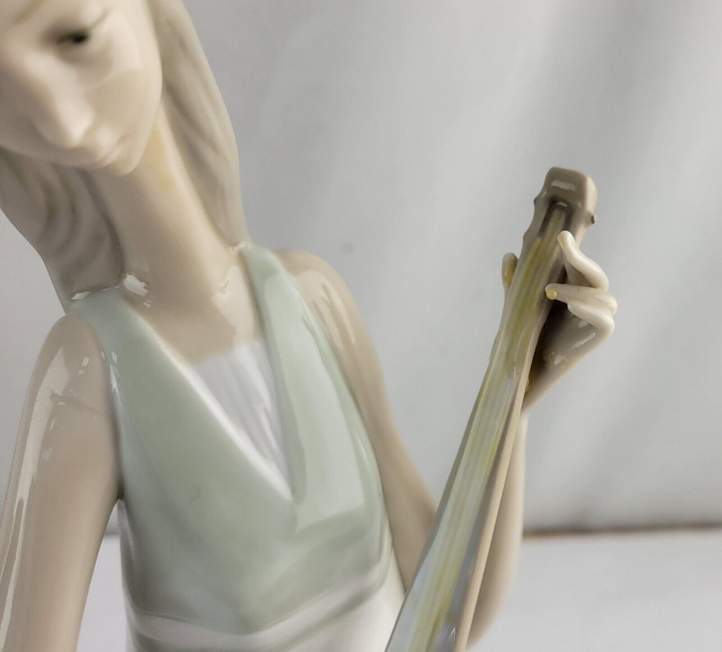 Lladro Sitting Girl With Guitar Mandolin Figurine Porcelain Spain Matte 10" Tall