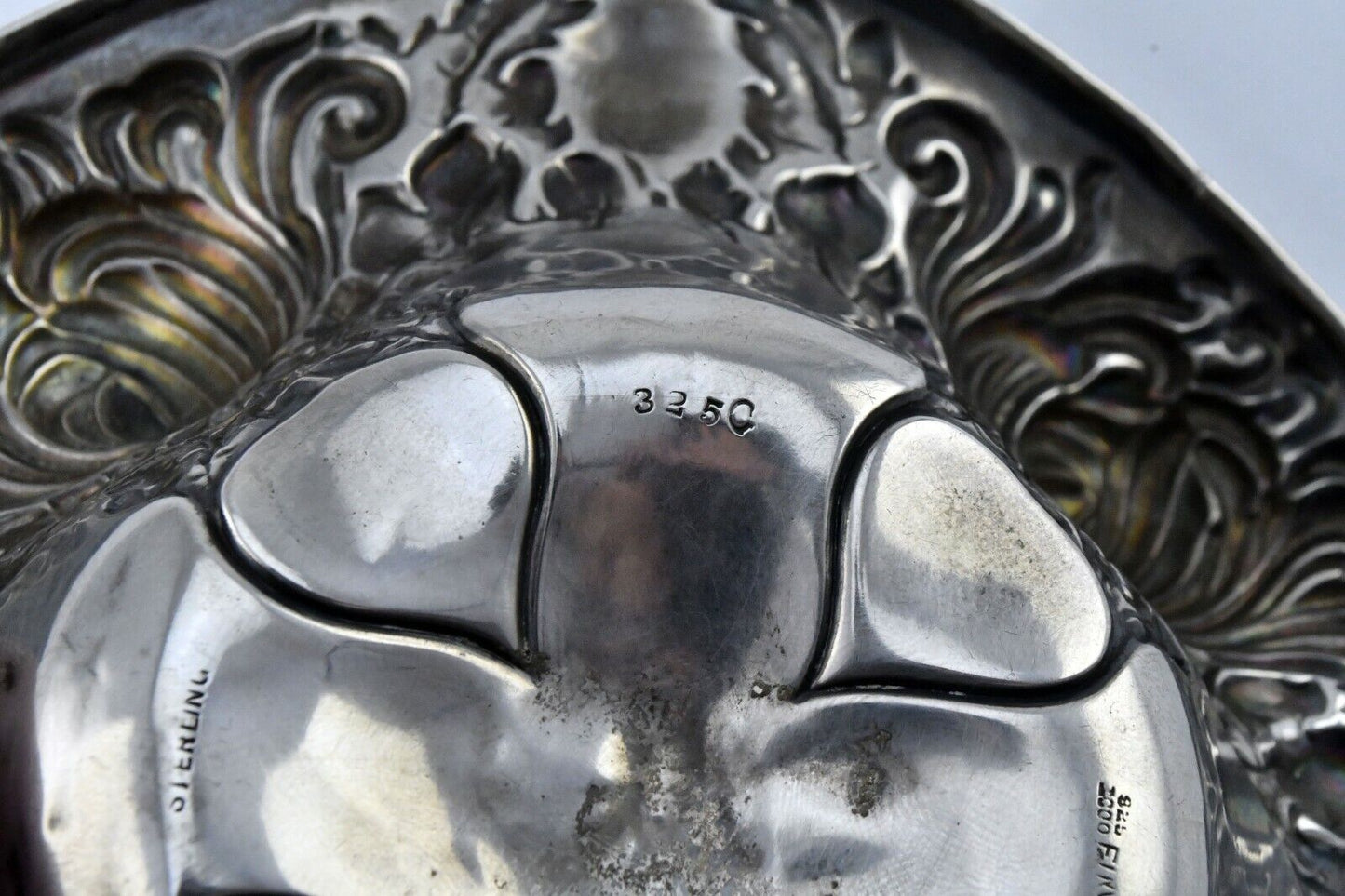 Chrysanthemum Floral #325C Sterling Silver 5 5/8" Wide Candy Nut Dish 1.7oz.