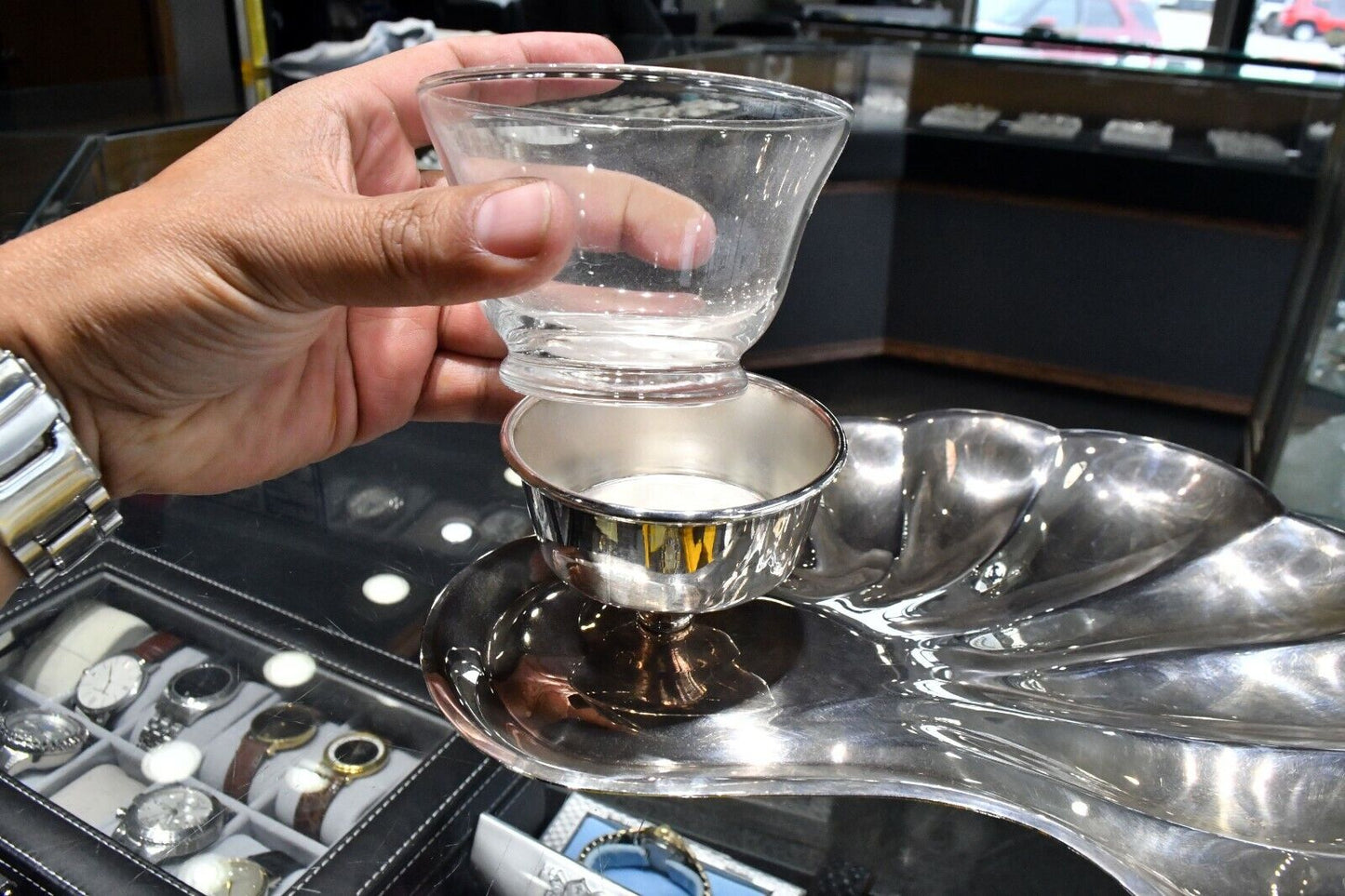 Silver Plated Appetizer Chips & Dip Cocktail Dish w/Glass Insert 11 1/4" Platter