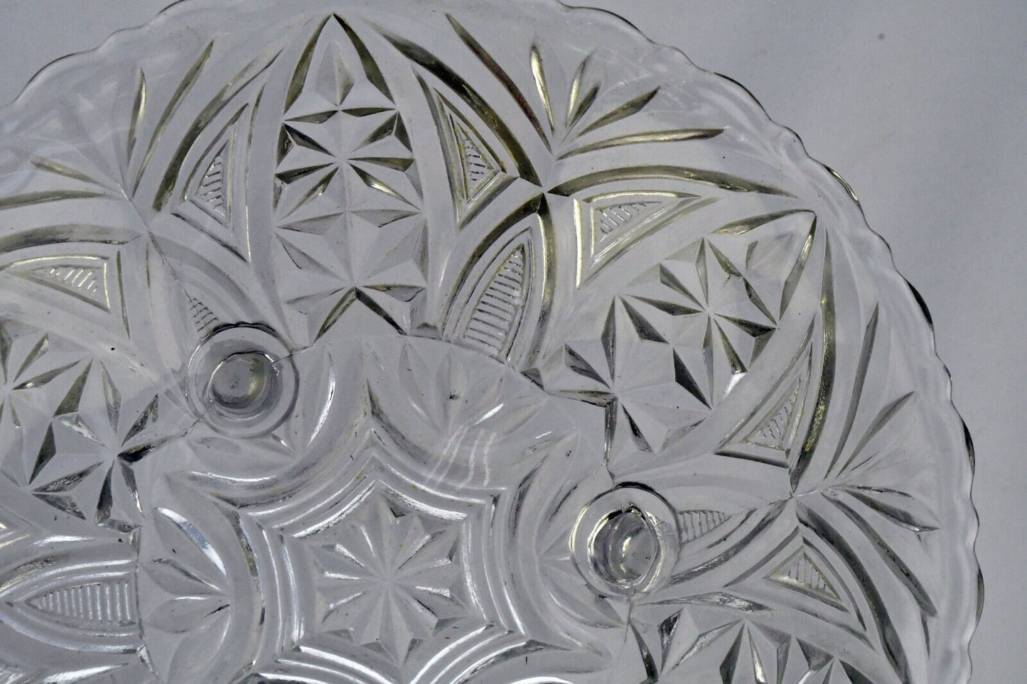 Vintage Footed Molded Glass Crystal Vegetable Bowl Centerpiece 9" x 3 1/4"