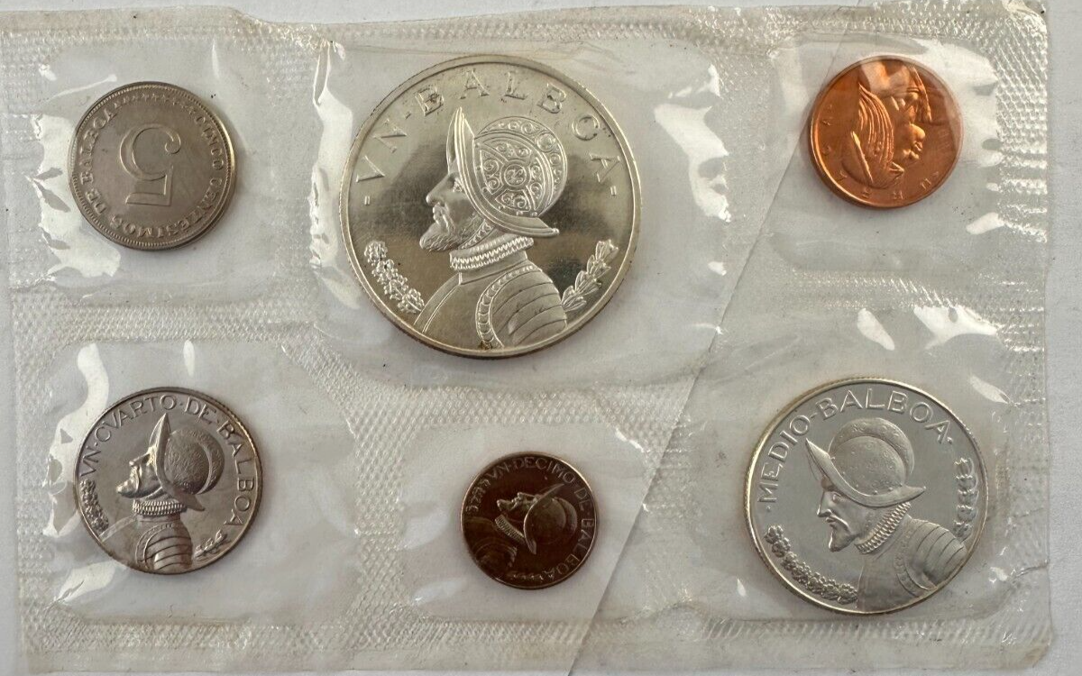 1967 Republic Of Panama Proof Set With 2 Silver Coins