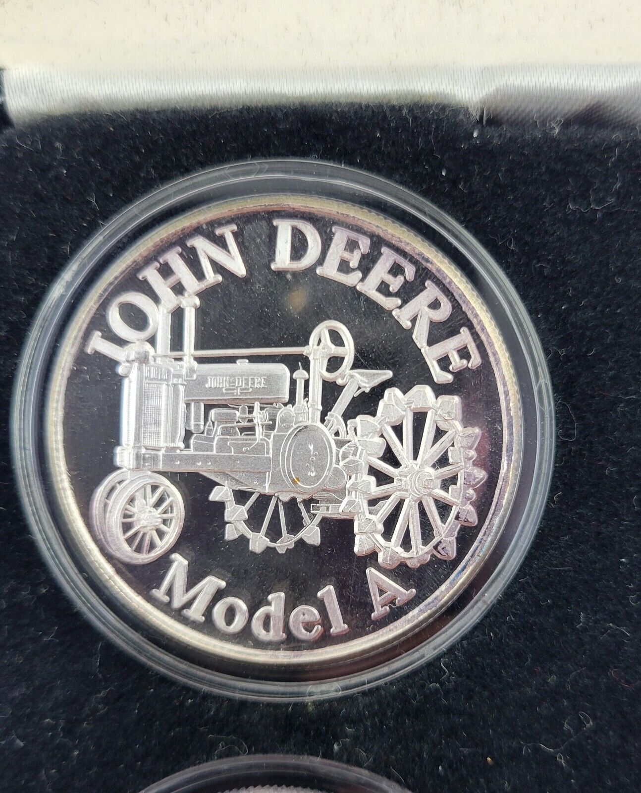 John Deere Tractor 5pc Set Of 1 oz .999 Fine Silver Rounds In Plastic & Boxed
