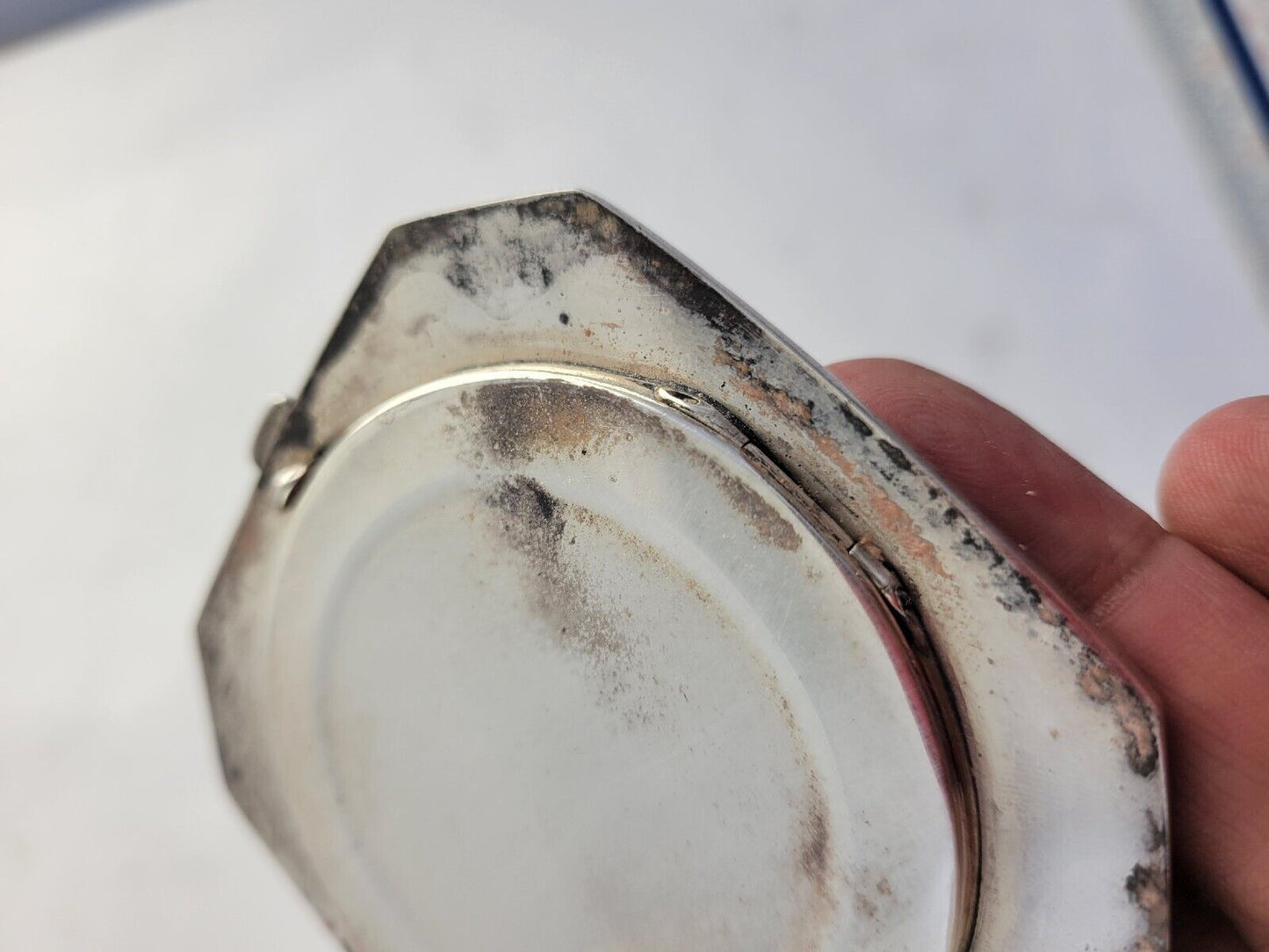 950 Sterling Silver 2 7/8" Octagon Mirror Make-Up Compact Hand Chased