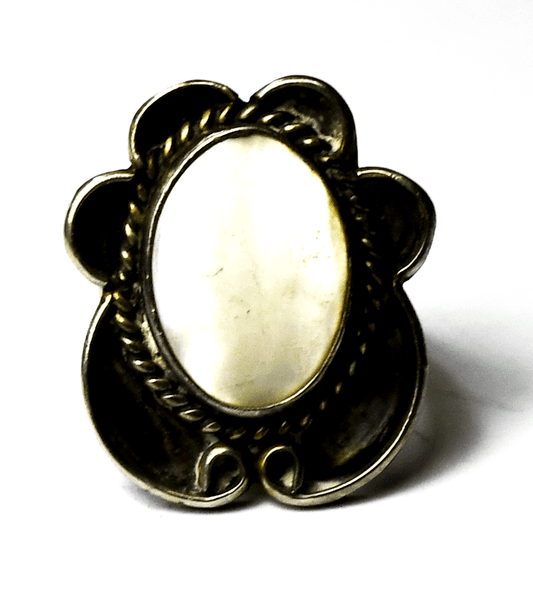 Sterling Silver Oval MOP Mother of Pearl Antique 27mm Ring Size 7-1/2