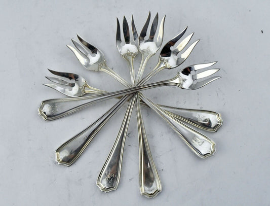Set of 6 Hepplewhite by Reed & Barton Sterling Silver 5 1/2" Oyster Fork 3.5 oz.