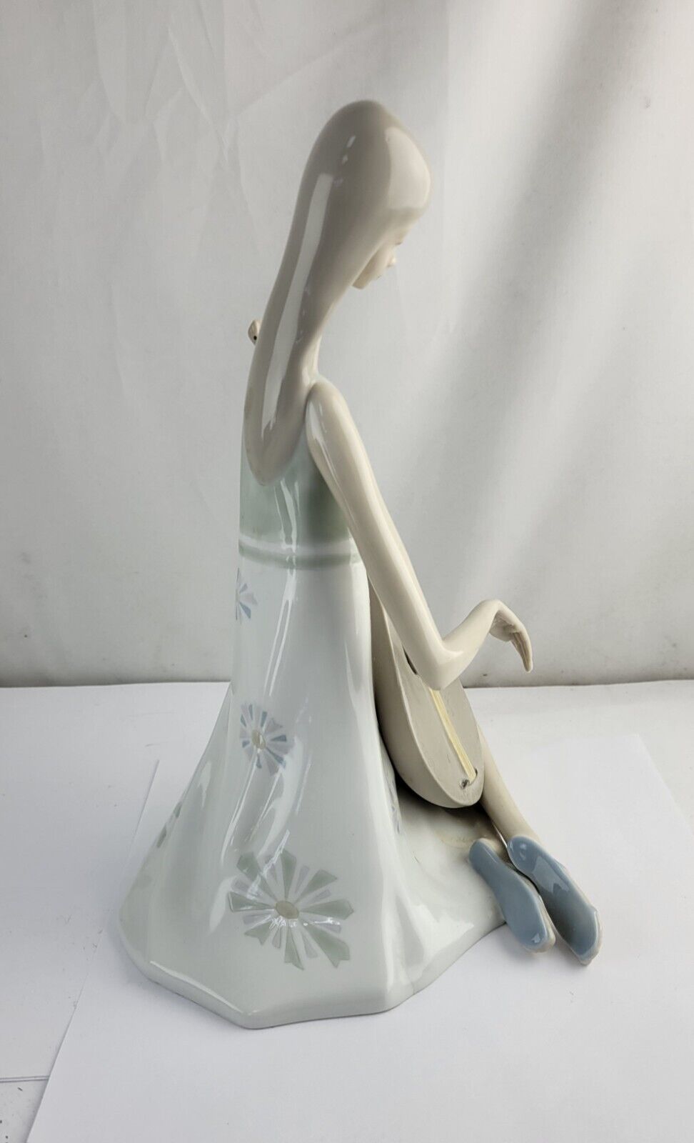 Lladro Sitting Girl With Guitar Mandolin Figurine Porcelain Spain Matte 10" Tall