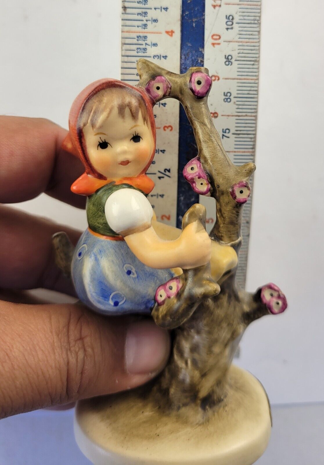 Goebel Hummel  W. Germany 3 7/8" Figurine  141 3/0 Apple Tree Girl Germany TMK-3