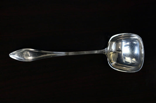 Mary Chilton By Towle Sterling Silver 5 1/2" Large Solid Cream Ladle .84 oz.