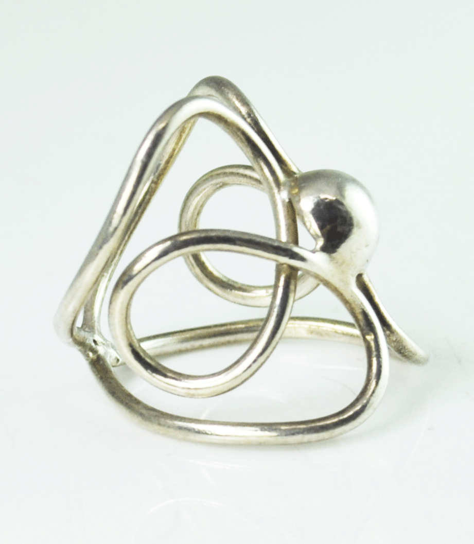 Sterling Wire Butterfly Filigree Twist Dot Round Center Ring 27mm Size 7.5