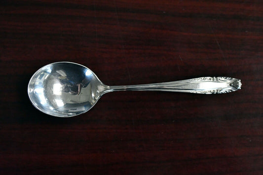 Stradivari by Wallace Sterling Silver 6" Round Bowl Cream Soup Spoon 1 oz.