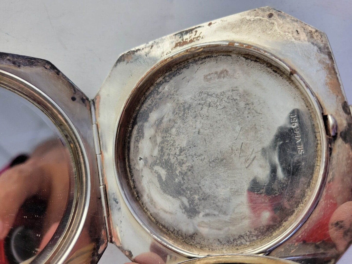 950 Sterling Silver 2 7/8" Octagon Mirror Make-Up Compact Hand Chased