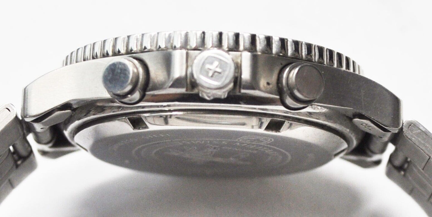 Men's Swiss Army Grey 537.1675 Blue Grey Calendar Watch 43mm Stainless Quartz