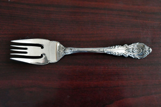 Sir Christopher by Wallace Sterling 7 7/8" Cold Meat Serving Fork 2.7 oz.