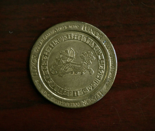 1993 Luxor Hotel Dollar Casino Gaming Token Las Vegas Chariot