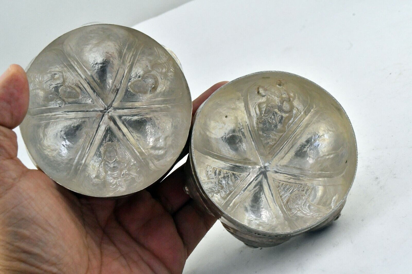 India Solid .900 Fine Silver Jewelry Trinket Prayer Kaddu Spice Container