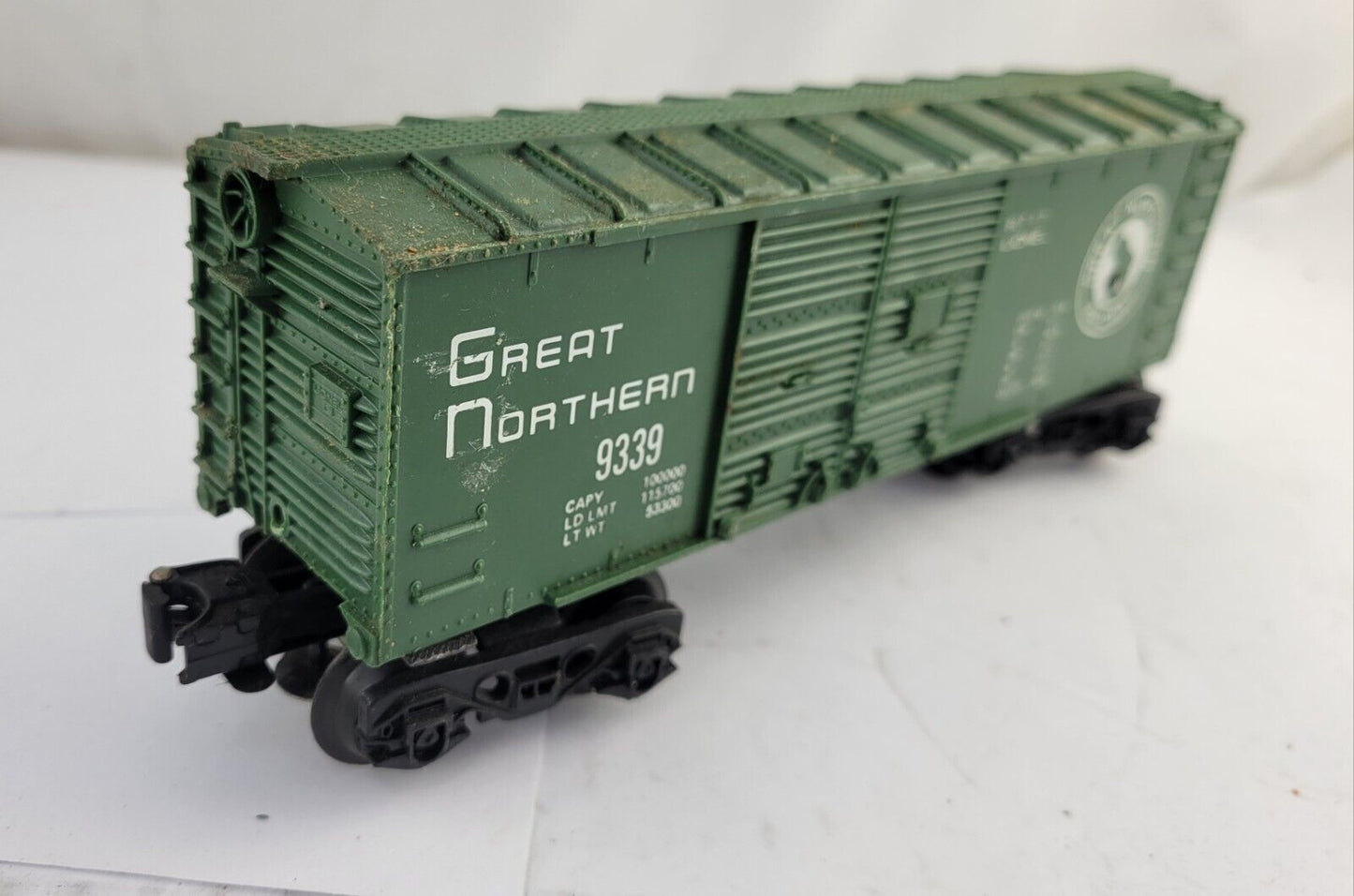 Lionel 9339 O Gauge Great Northern Boxcar Forest Green