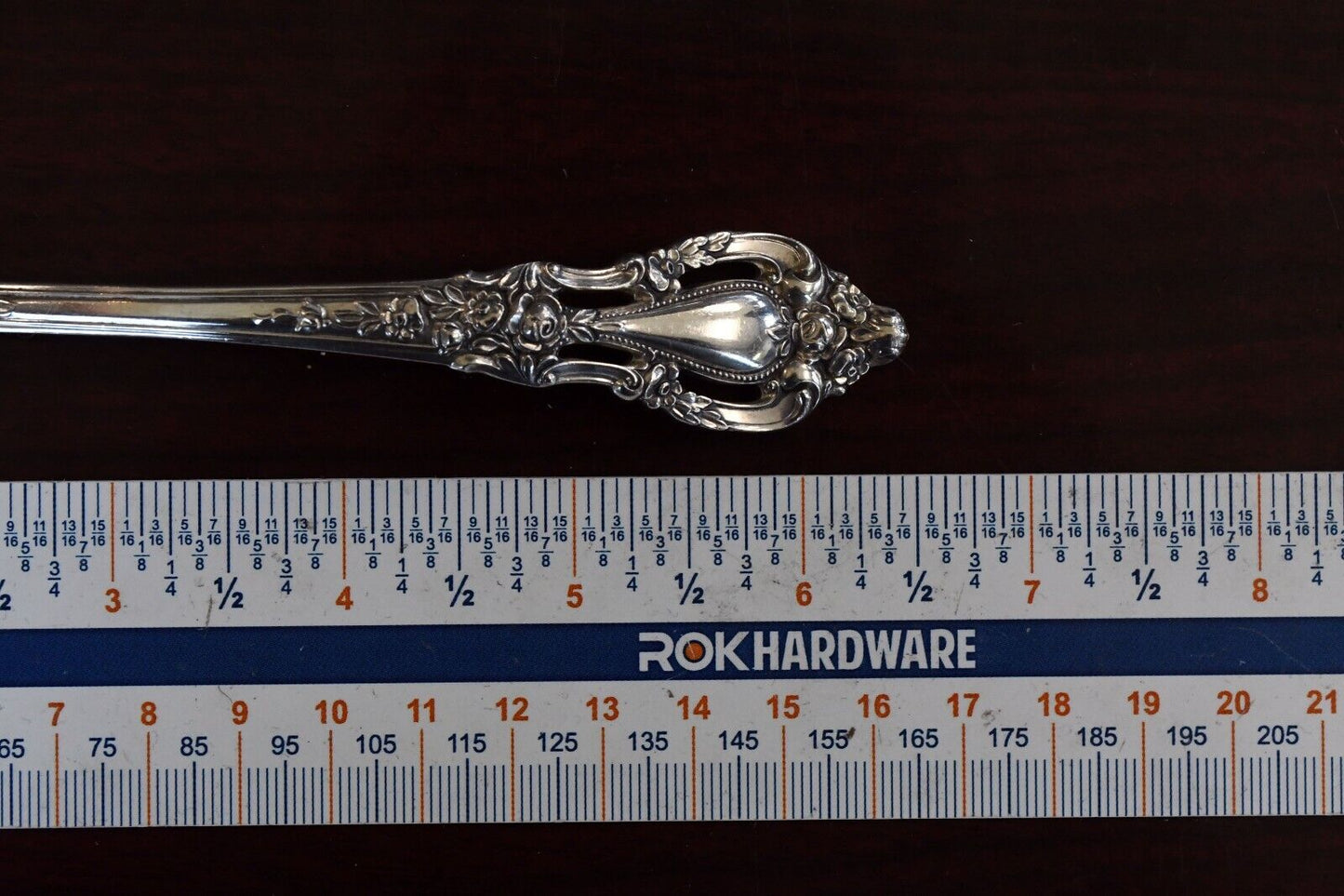 Eloquence by Lunt Sterling Silver 2.2 oz. Solid Gravy Ladle 6 1/4"