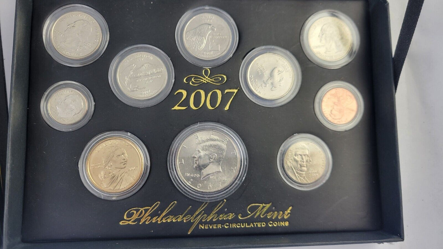 2007 Philadelphia & Denver Mint Coin Set World Reserve Monetary Exchange