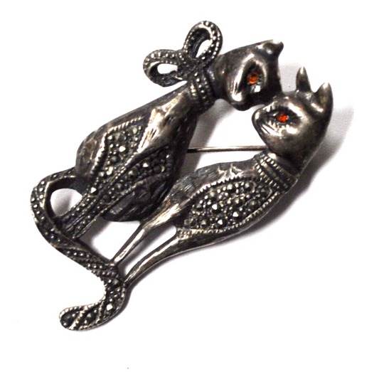 Sterling Silver Nestled Bunting Cats Marcasite Brooch Pin 49x28mm