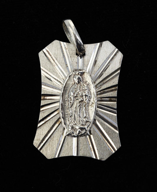 Vinrage Sterling Mother Mary Catholic Pendant Diamond Cut 7.9 grams 1 1/2 Italy