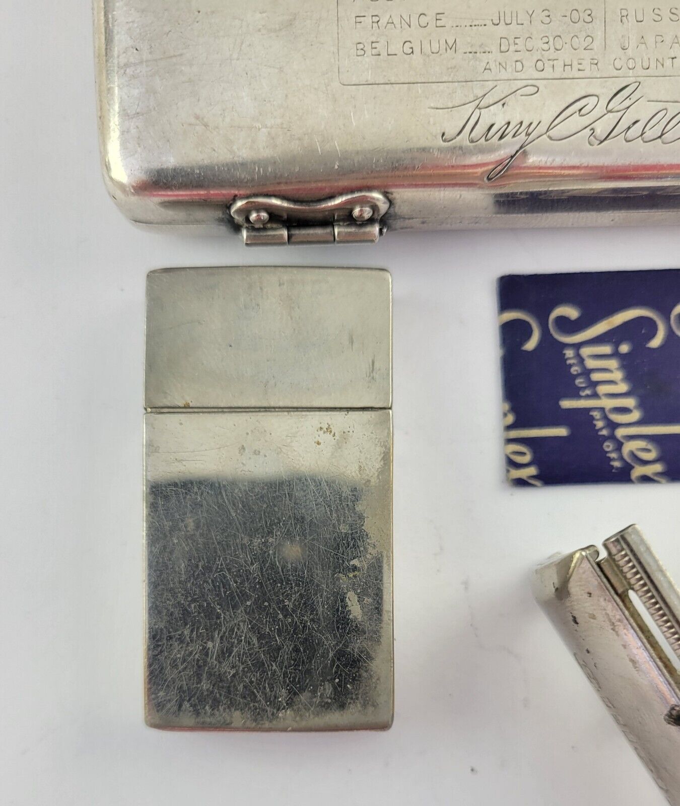 Vintage Gillette All Metal Safety  Razor Mini Travel Set Case w/ Razor Case