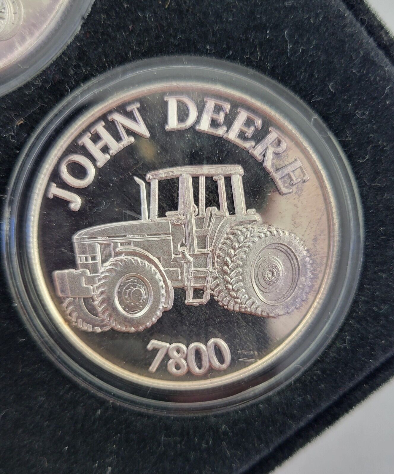 John Deere Tractor 5pc Set Of 1 oz .999 Fine Silver Rounds In Plastic & Boxed