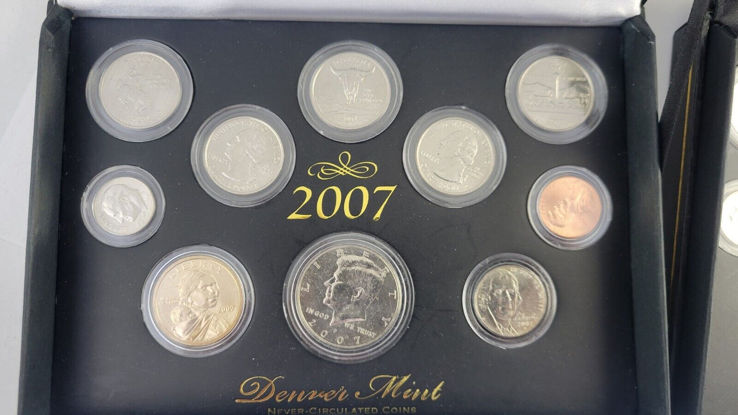 2007 Philadelphia & Denver Mint Coin Set World Reserve Monetary Exchange