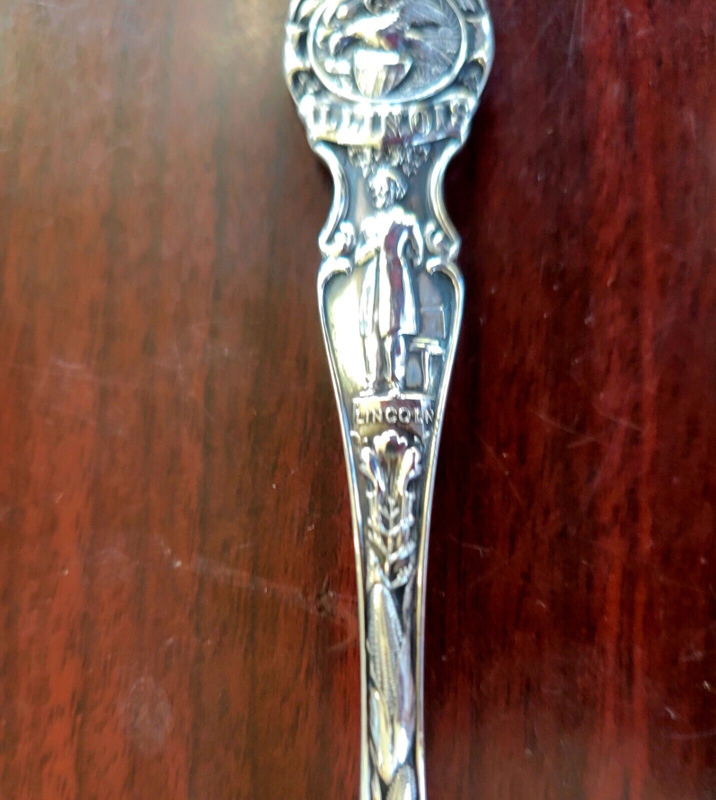 1908 Illinois State Sterling Silver 5 7/8" Souvenir Spoon  .97oz Lincoln