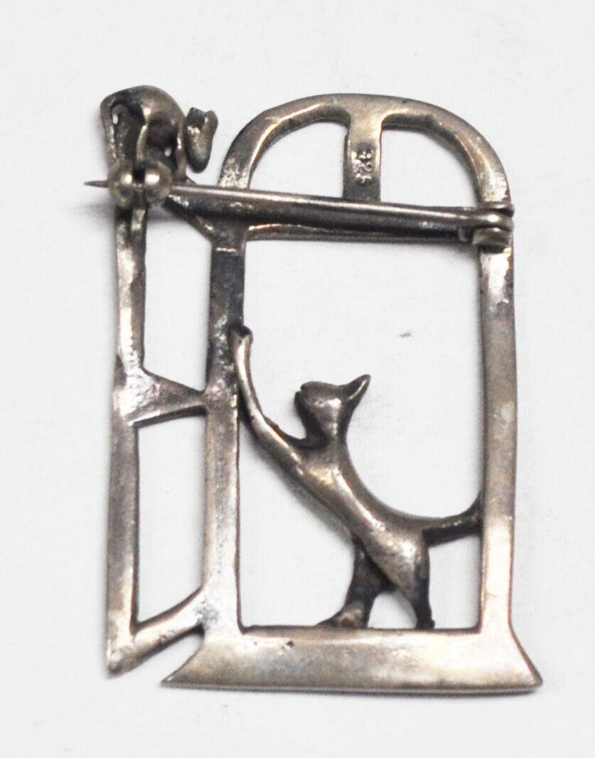 Sterling Silver Cat Chasing Mouse Through Window Brooch Pin 41x29mm