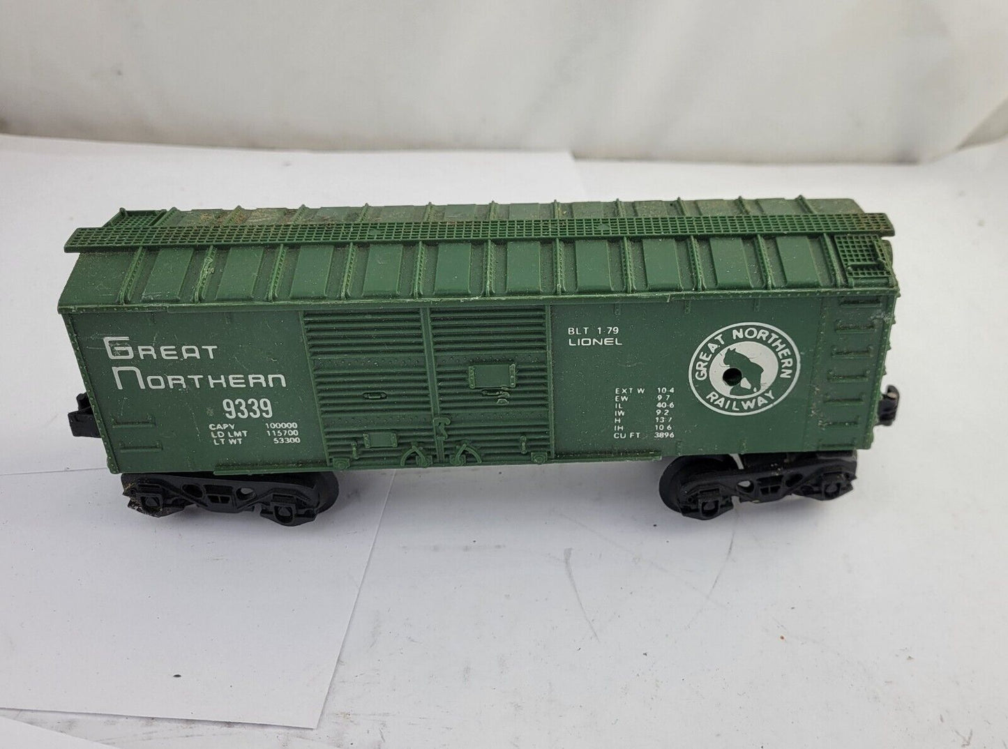 Lionel 9339 O Gauge Great Northern Boxcar Forest Green