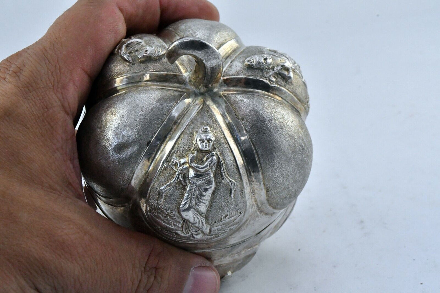 India Solid .900 Fine Silver Jewelry Trinket Prayer Kaddu Spice Container