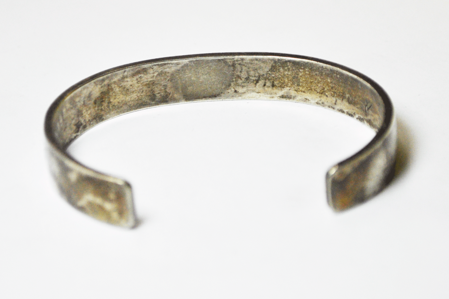 Sterling Silver Tony Kyasyousie Cuff Bar Bracelet Etched Tribal 10mm Kokopelli