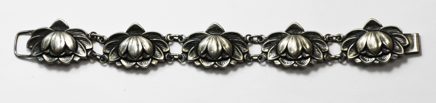 1940's Danecraft Sterling Silver Lily Pad Bracelet 21mm 7"