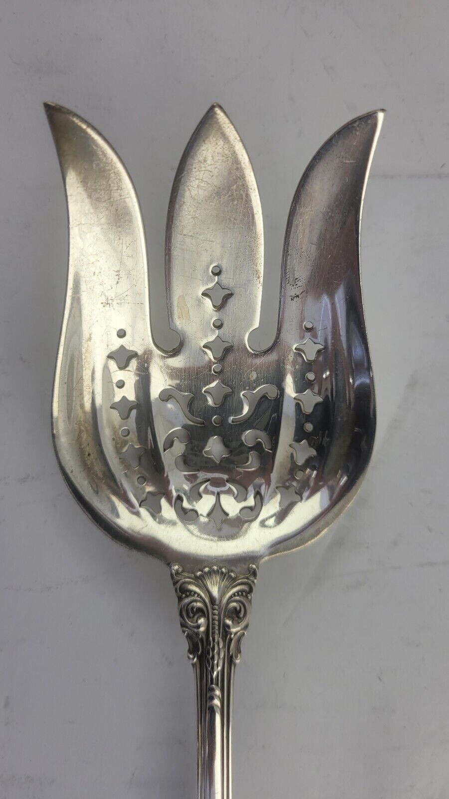 King Edward by Gorham 8 3/4" Sterling Silver Solid Salad Serving Fork 3.6oz.