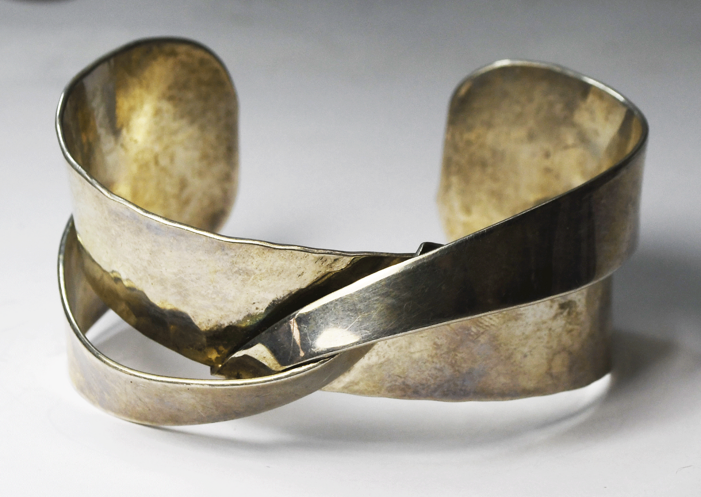 Sterling Silver Hammered Overlapping Twist Cuff Bracelet 18-33mm 7" Wrist 49g