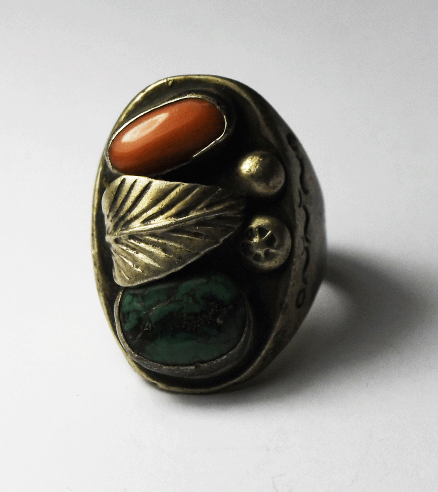 Antique Sterling Coral Green Turquoise Floral Squiggle Edge Ring 29mm Size 9