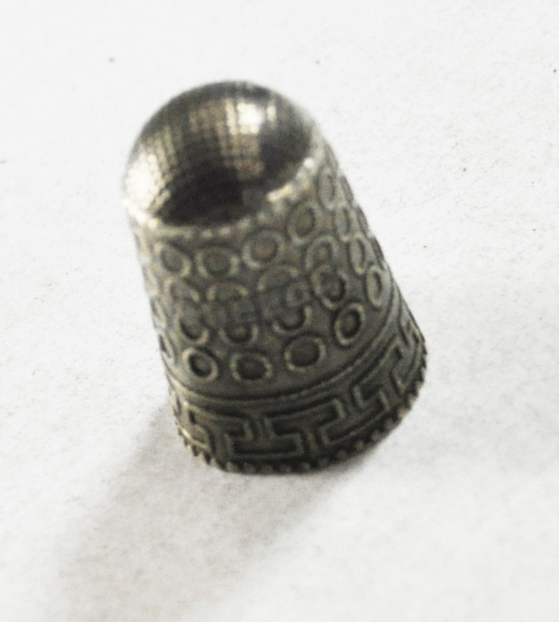 900 Fine Silver T Pattern Circle Sewing Thimble 24mm x 17mm