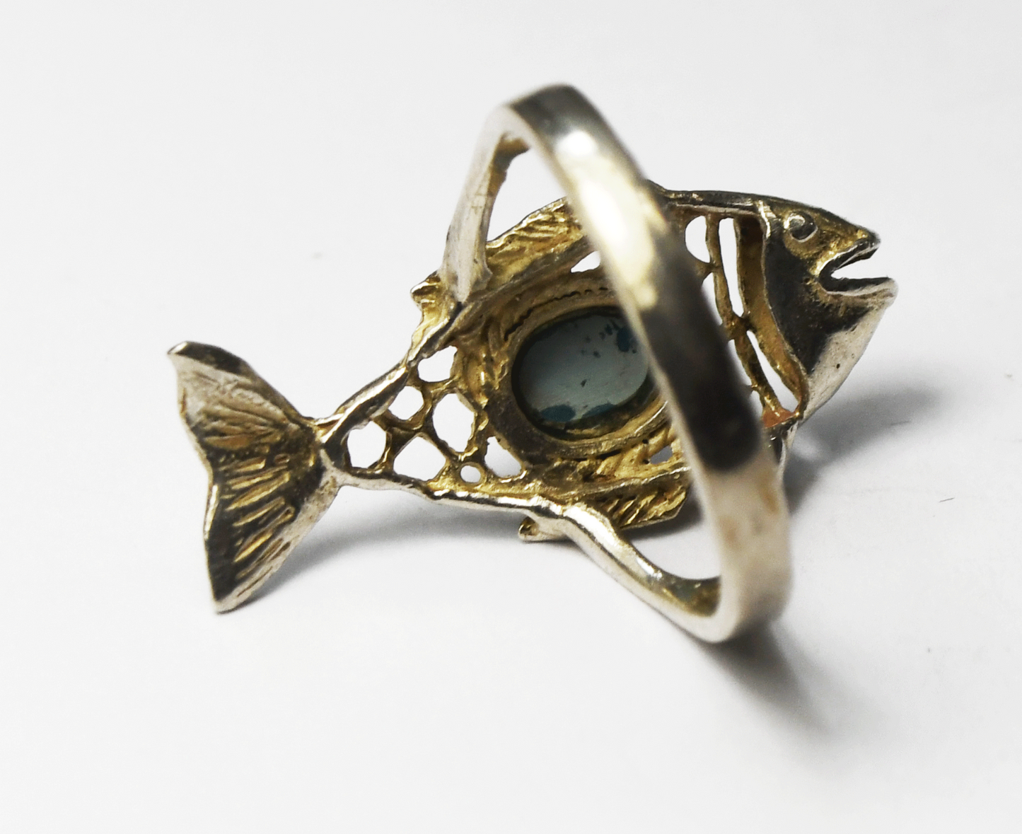 Sterling Silver Fish Filigree Blue Plastic Oval Ring 29mm Size 8.5