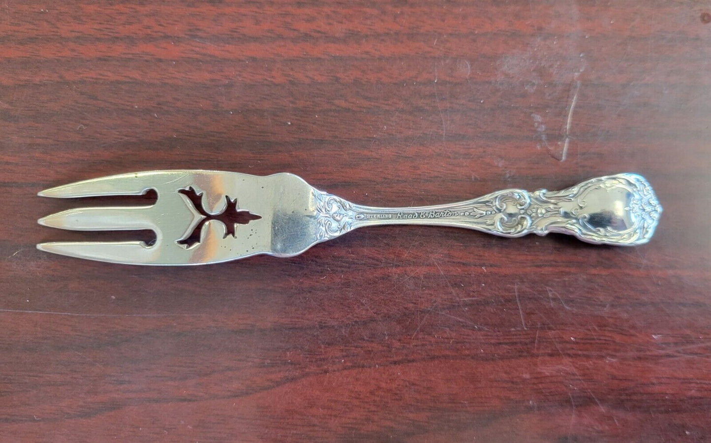 Burgundy by Reed and Barton Sterling Silver 5 1/8" Lemon Fork Pierced .73oz.