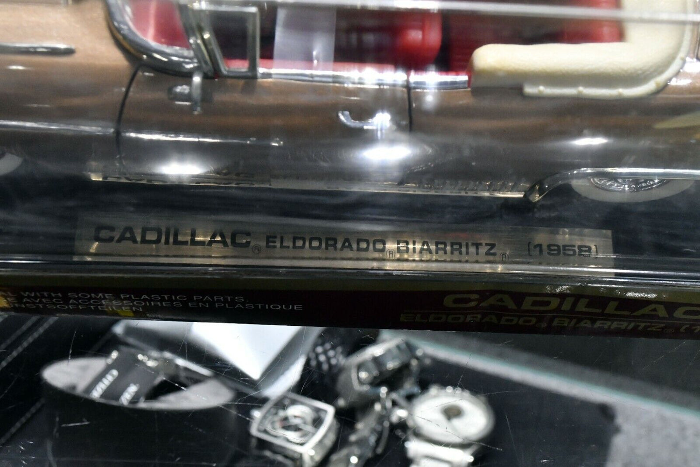 Road Legends 1958 Cadillac Eldorado Biarritz Convertible  1:18 Scale Boxed