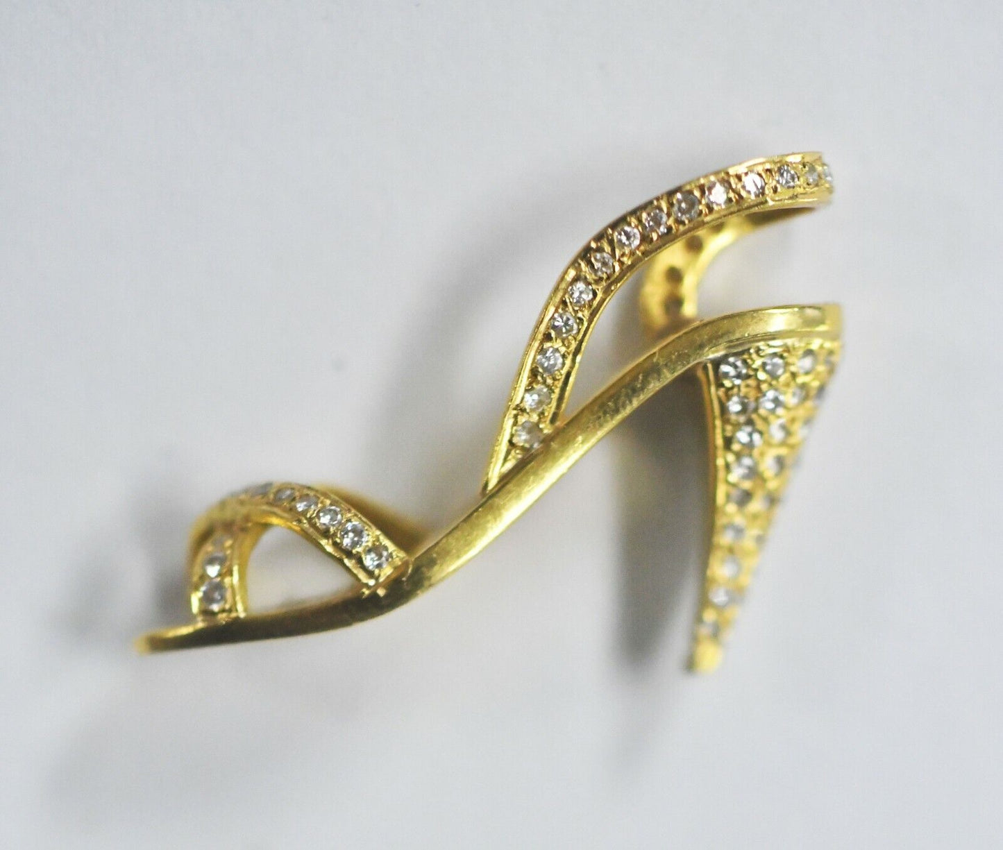 Fancy 14k Yellow Gold & 1ctw. Diamond Ladies Heel Shoe Pendant 6.2 grams 1" Wide