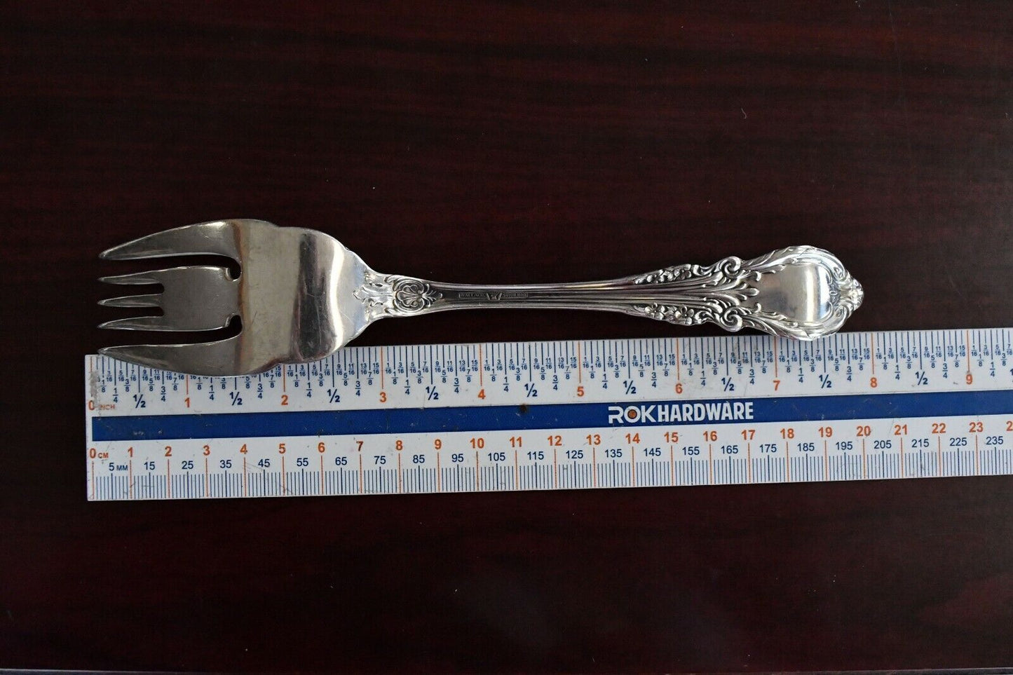 Sir Christopher by Wallace Sterling 8" Medium Solid Cold Meat Serving Fork 2.8oz