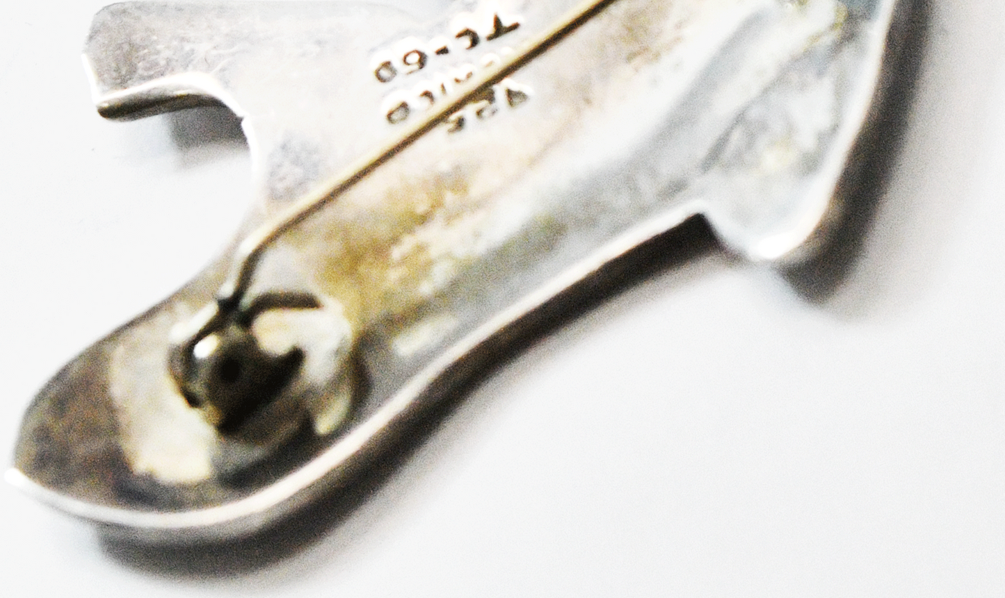 Sterling Silver Frog Green Chip Turquoise Inlay Brooch Pin 43x40mm