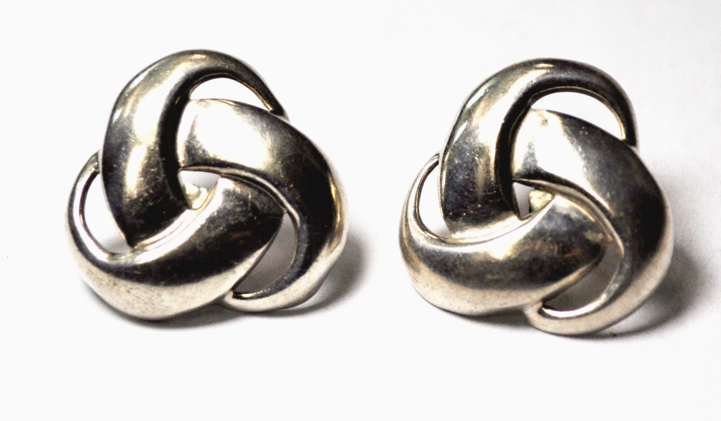 Sterling Silver Pin Wheel Large Locking Ribbon Earrings Pierced 32mm Heavy