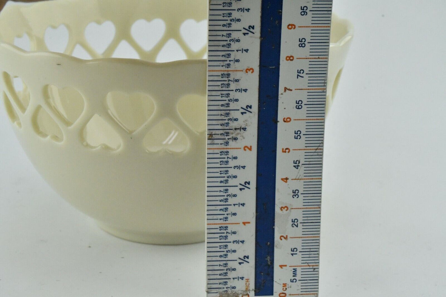 Lenox Porcelain Heart Collection Pierced Heart Bowl 3 1/8" tall x 5 1/2" wide
