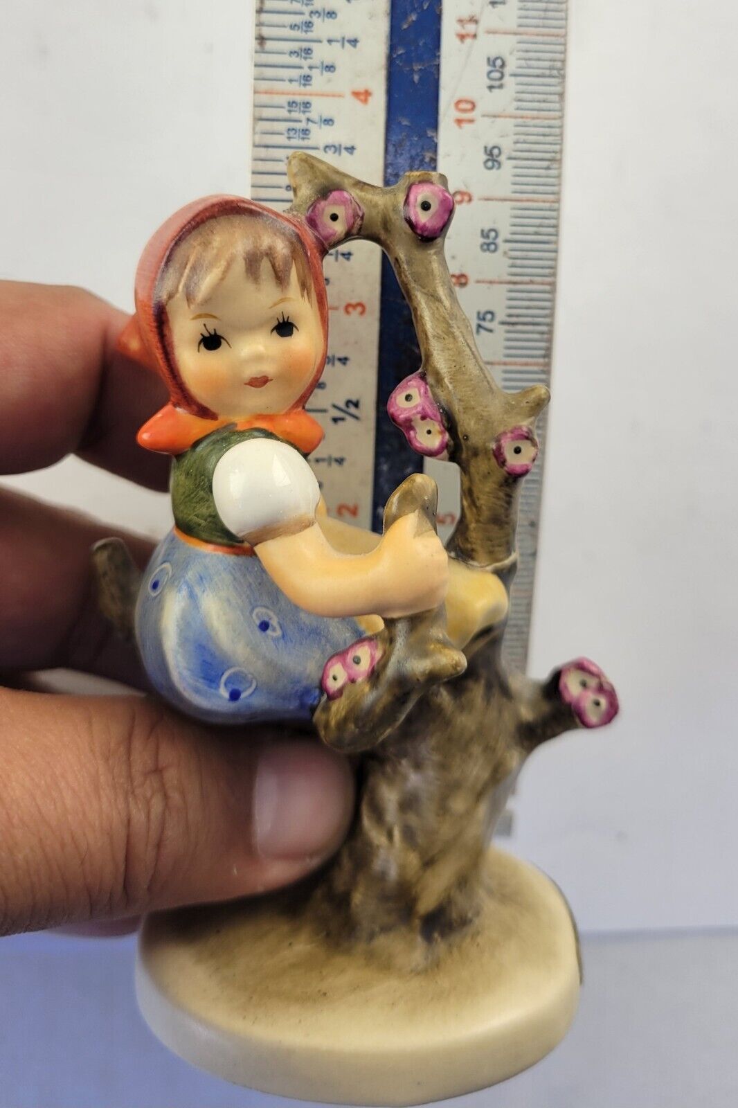 Goebel Hummel W. Germany 3 7/8