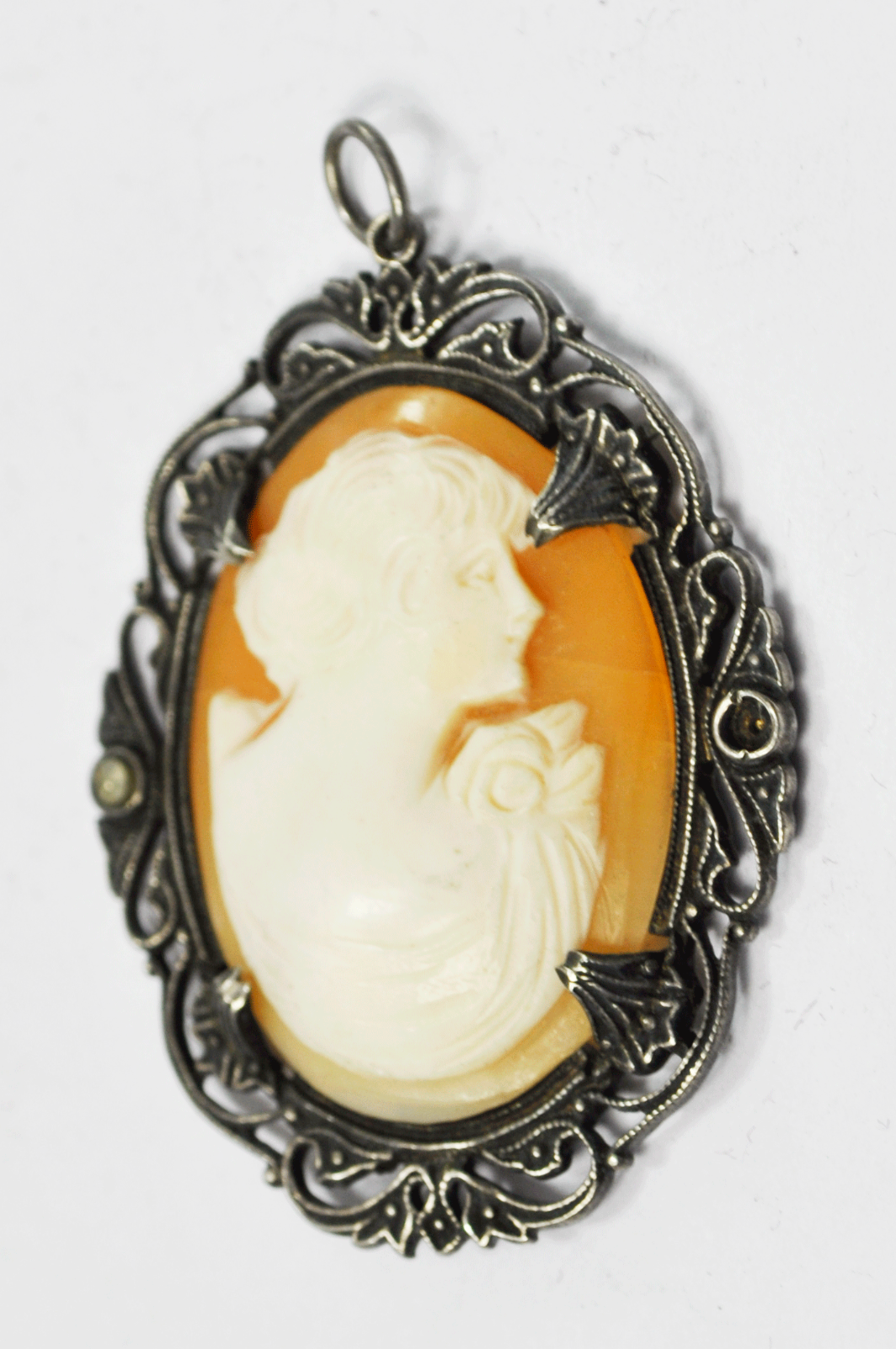 800 Fine Silver Carved Shell Cameo Filigree Hematite Brooch Pin 1.5"