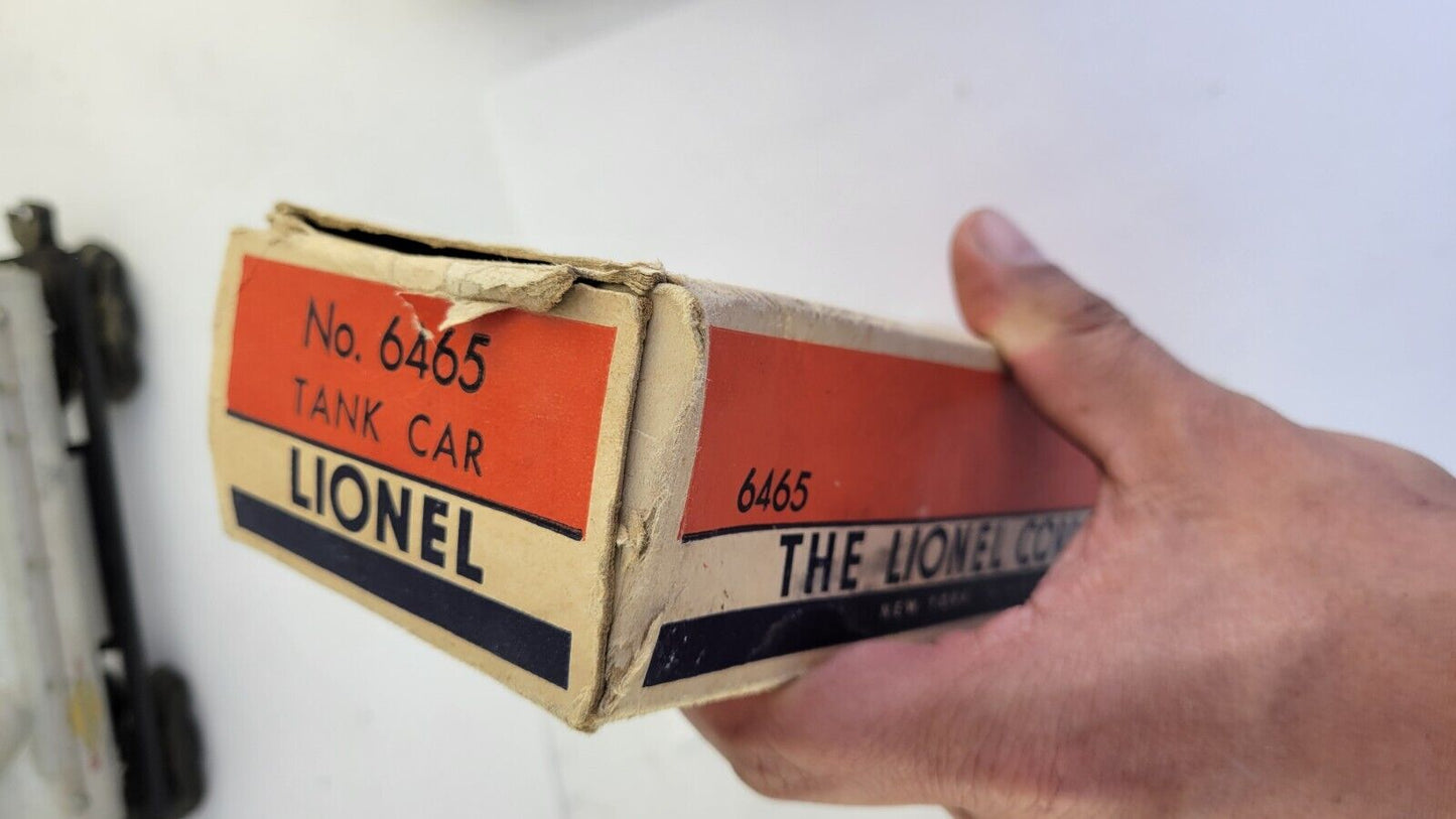 Lionel  6465 Sunoco 2 Dome Oil Tank Car Postwar Train w/Original Box Gauge O