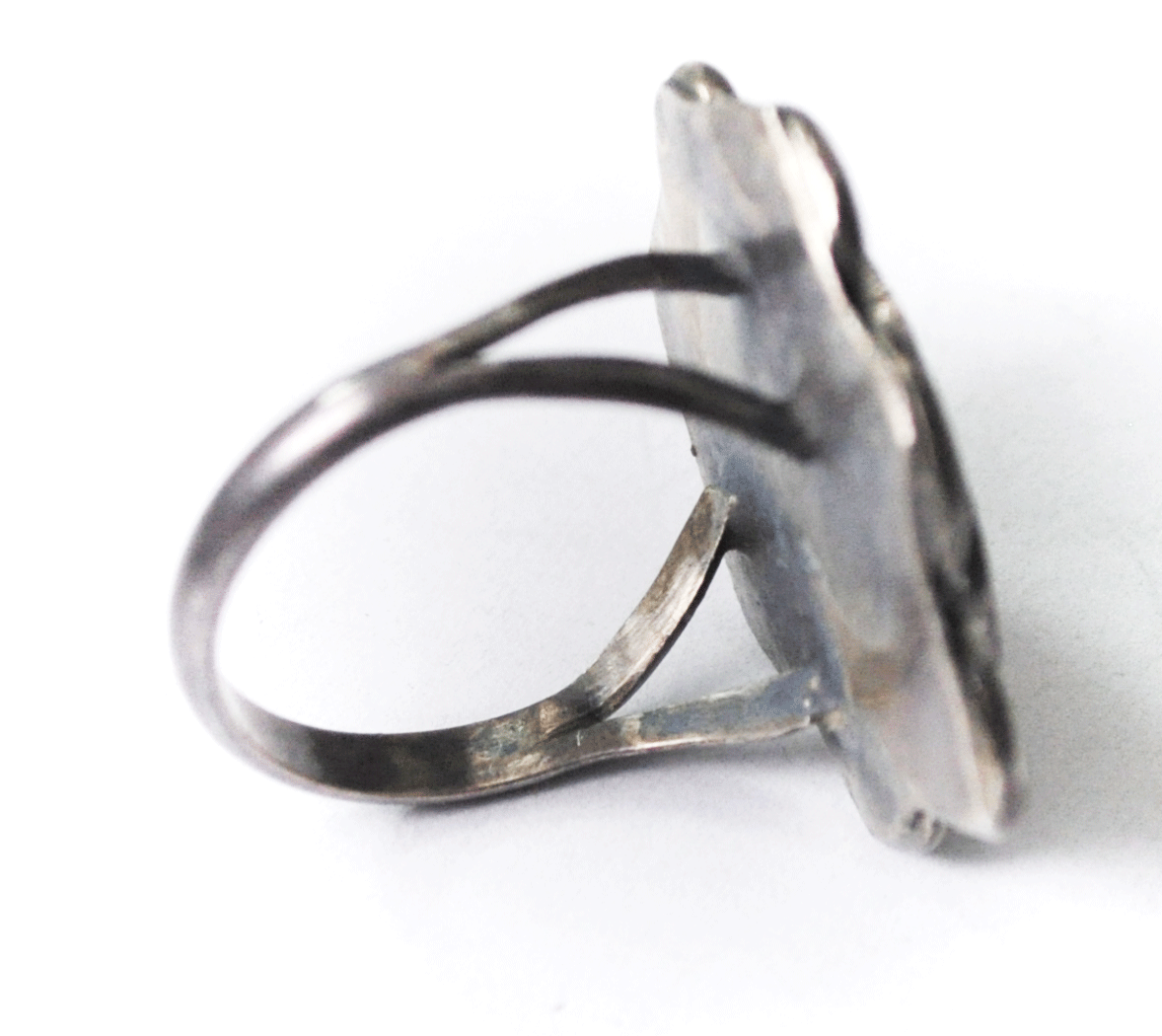 Sterling Silver Carved Lighthouse Ship Oval Landscape 28mm Size 8-1/4